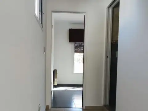 Depto Tipo Casa 2 ambientes con 1 baño