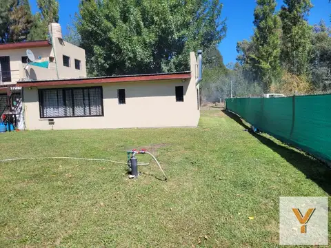 Casa en venta - 2 Dormitorios 2 Baños - La Plata