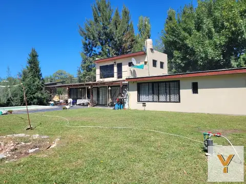 Casa en venta - 2 Dormitorios 2 Baños - La Plata