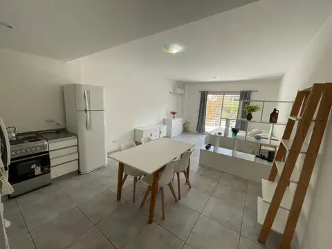 Monoambiente con balcón amoblado, Villa urquiza. galvan 3400