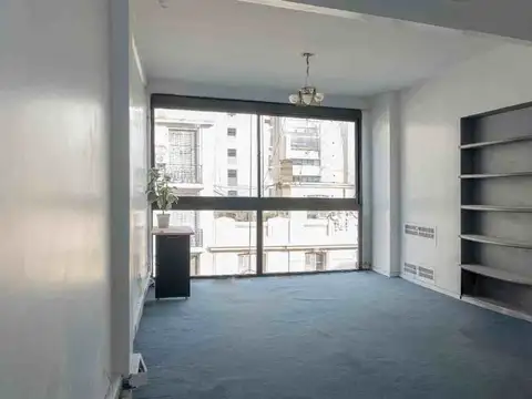 VENTA OFICINA LUMINOSA APTO CRÉDITO EN SAN NICOLAS