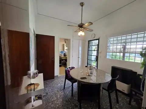 Casa 4 ambientes con 3 baños