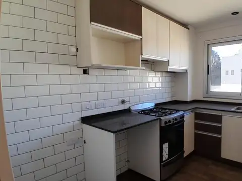 Departamento 3 ambientes con 1 baño