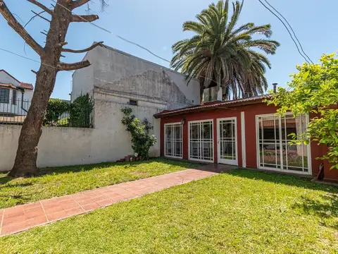 VENTA GRAN CASA 3 AMB+DEPTO 3 AMB  EN V SARMIENTO