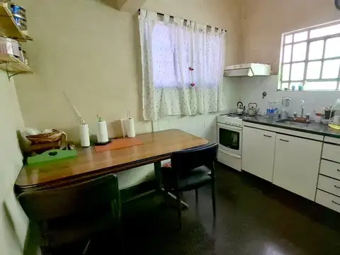 Casa 6 ambientes con 3 baños