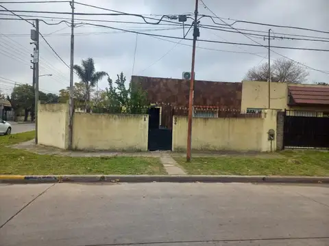 CASA EN BARRIO SARMIENTO APTO CREDITO