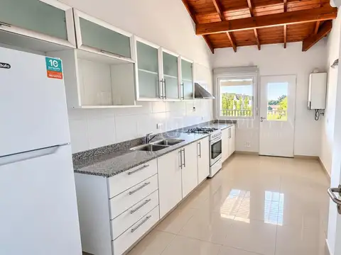 Departamento 4 ambientes con 2 baños