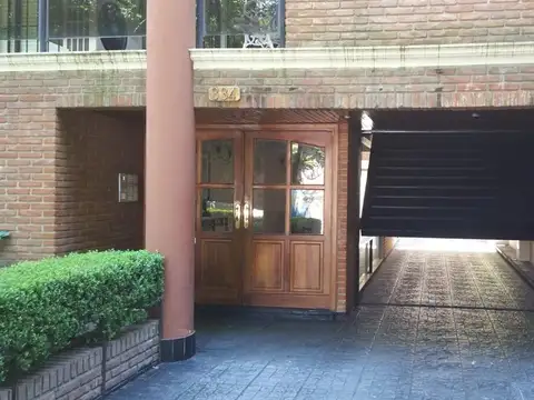 Juan José Paso 300