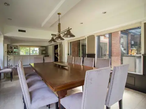 Casa en Alquiler de 5 dormitorios