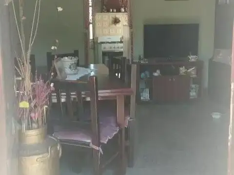 Casa en venta - 3 Dormitorios 2 Baños - 900Mts2 - Chacabuco