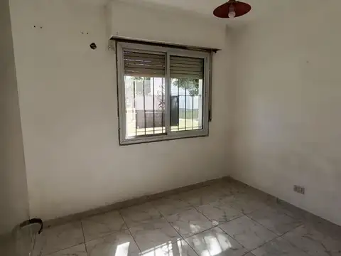 Av Mitre 1700, Piso PB