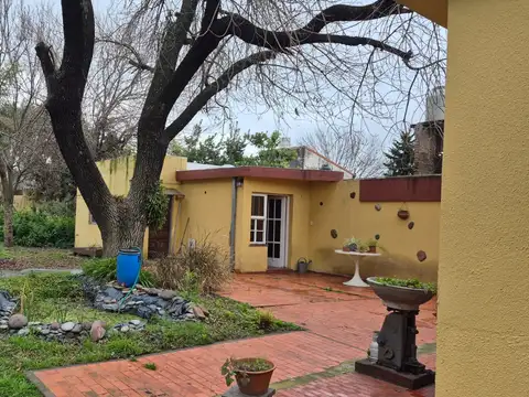 Terreno en Venta en Castelar Sur, USD 150.000