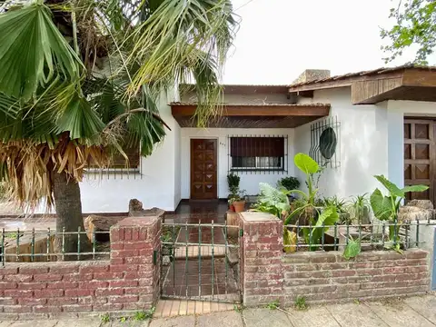 Casa en Venta 4 ambientes en Escobar Centro