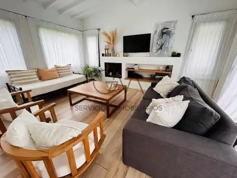 Casa 4 ambientes con 3 baños