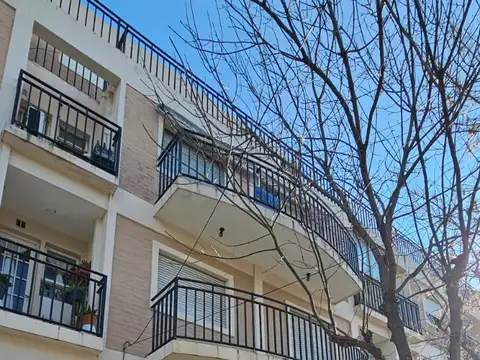 Martiniano Leguizamón 600, Piso 1