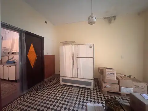 Casa 5 ambientes con 1 baño