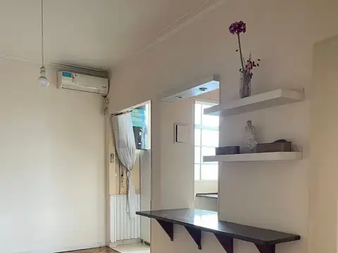 Vendo. Dpto excelente estado. 3 ambientes con balcon contrafrente. muy luminoso