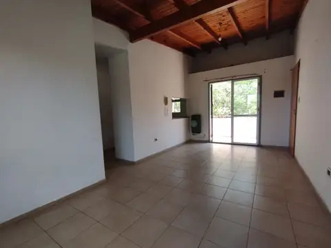 22 esquina 60 al frente 1 dormitorio con placard cocina living comedor, balcoón. Muy luminoso