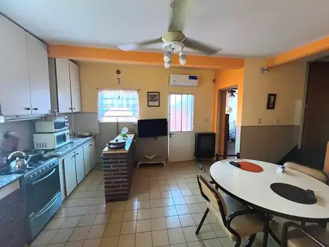 Depto Tipo Casa en Venta 50 años