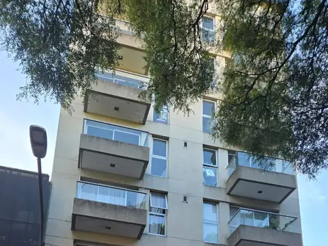 ALQUILER DEPARTAMENTO 2 AMBIENTES CON BALCÓN Y VISTA AL RÍO