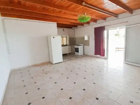 J. Hernández 100