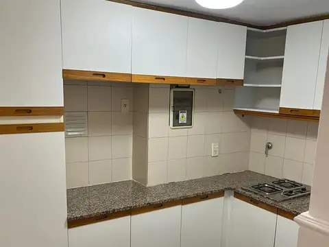 Oficina 3 ambientes con 1 baño