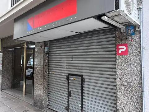LOCAL A LA CALLE 26M2 APTO TODO RUBRO