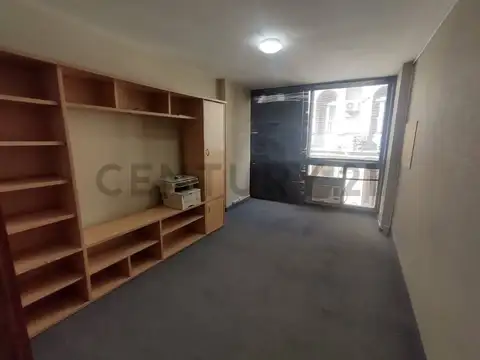 VENTA OFICINA ZONA TRIBUNALES - APTO VIVIENDA