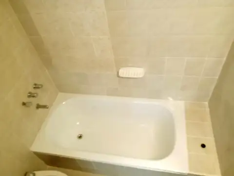 José Ignacio Rucci 200, Piso 24