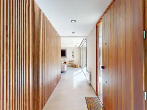 Casa 5 ambientes con 6 baños