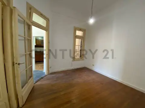 Venta departamento 4 ambientes con Baulera