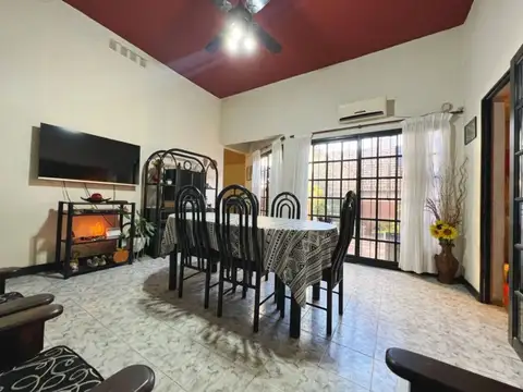 VENTA CASA 3AMB.COCHERA.PATIO.TERRAZA 150M2