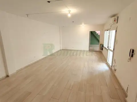 Depto Tipo Casa 5 ambientes con 3 baños