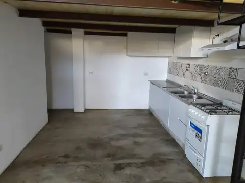 Depto Tipo Casa 3 ambientes con 1 baño