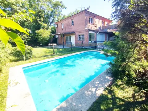 BC PILAR HOUSE km54 CALLE CHAMPAGNAT