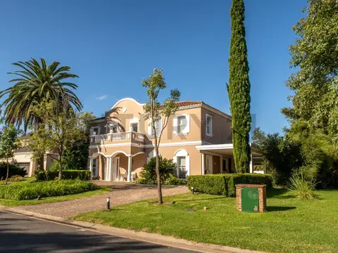 Casa en La Isla,  Nordelta al lago central , 5 ambientes