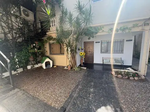 Casa - Venta - Argentina, Grand Bourg - El Plumerillo 1427