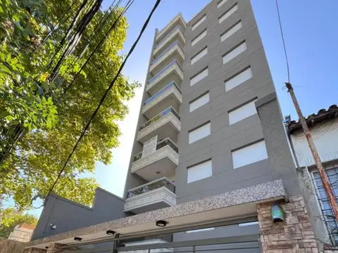 Wenceslao de Tata 4400, Piso 2