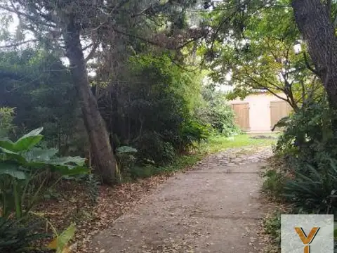 Casa 6 ambientes con 1 baño