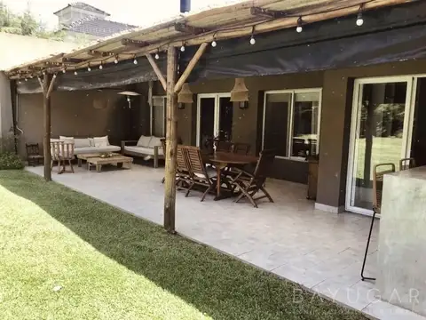 Casa en Venta en Sausalito, USD 228.000