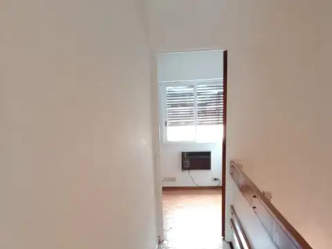 Matheu 100, Piso 10