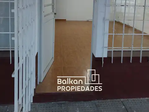 Local en Alquiler en Resistencia, $ 400.000