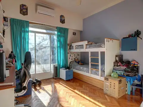 Depto Tipo Casa en Venta en Villa del Parque, USD 219.000