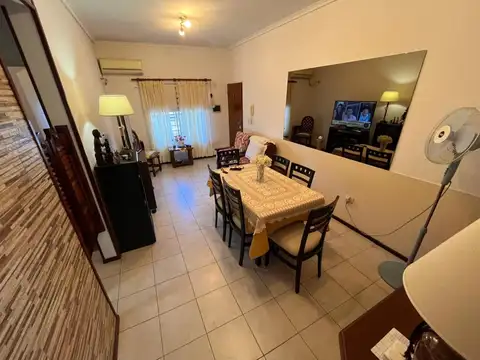 Depto Tipo Casa en Venta de 3 ambientes