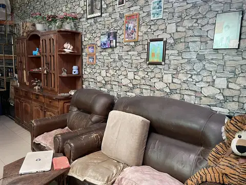 Casa 3 ambientes con 1 baño