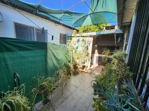 Casa con Departamento en Venta B° Canciller, Maipú
