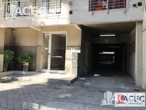 Venta - Cochera - Barrio Lourdes