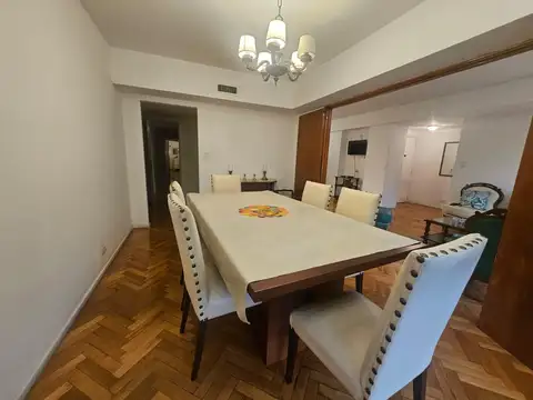 Departamento en Alquiler con 1 cocheras