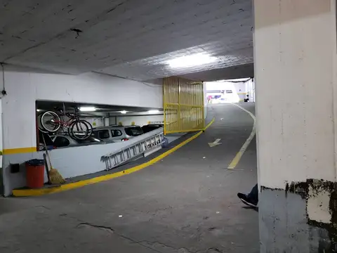 Venta Cochera Once oportunidad !! 66