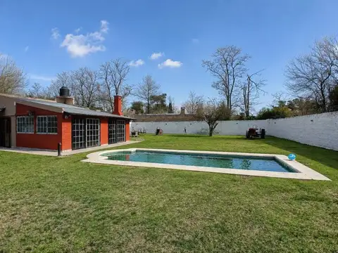 Casa 6 ambientes con 3 baños